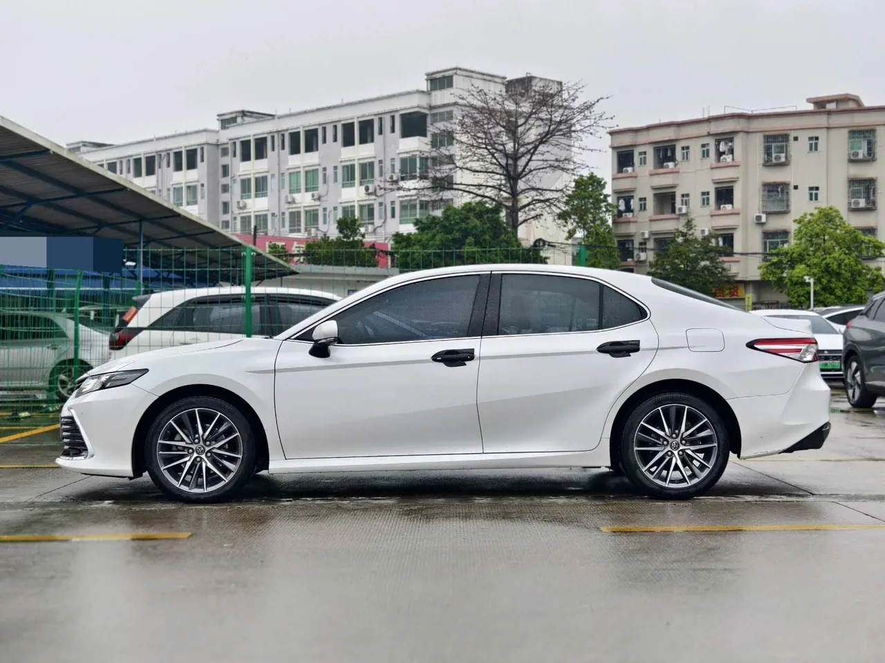 Toyota 2021 Camry 2.5G Deluxe Edition Automatic Gear 5