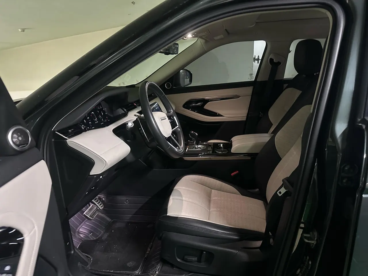 Land Rover 2021 Range Rover Aurora L 48V 2.0T 249PS R-Dynamic First edition First Edition Automatic Gear 3