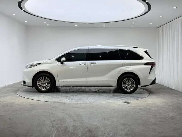 Toyota 2021 Sai 2.5 Stepless Premium Edition Automatic Gear 3