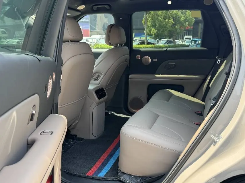 IM 2026 IM LS8 66 Ultra Technology Flagship Large Five-seater Automatic Transmission 5