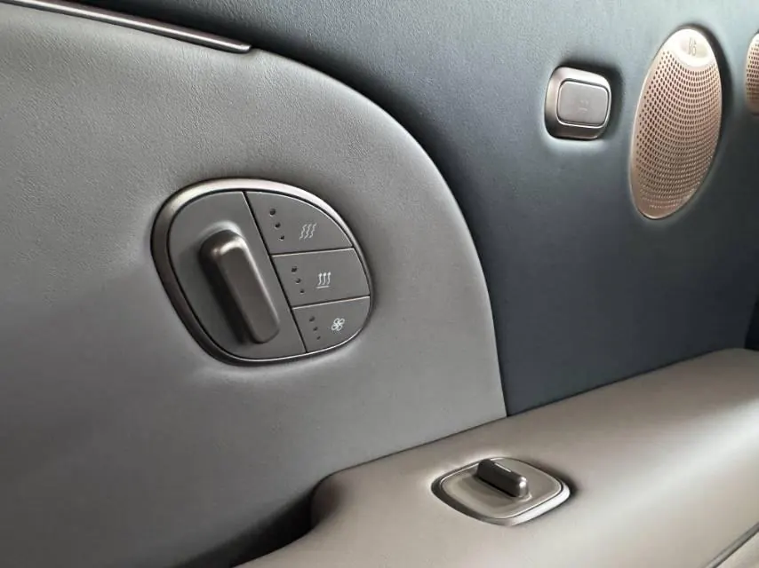 IM 2026 IM LS8 66 Ultra Technology Flagship Large Five-seater Automatic Transmission 8