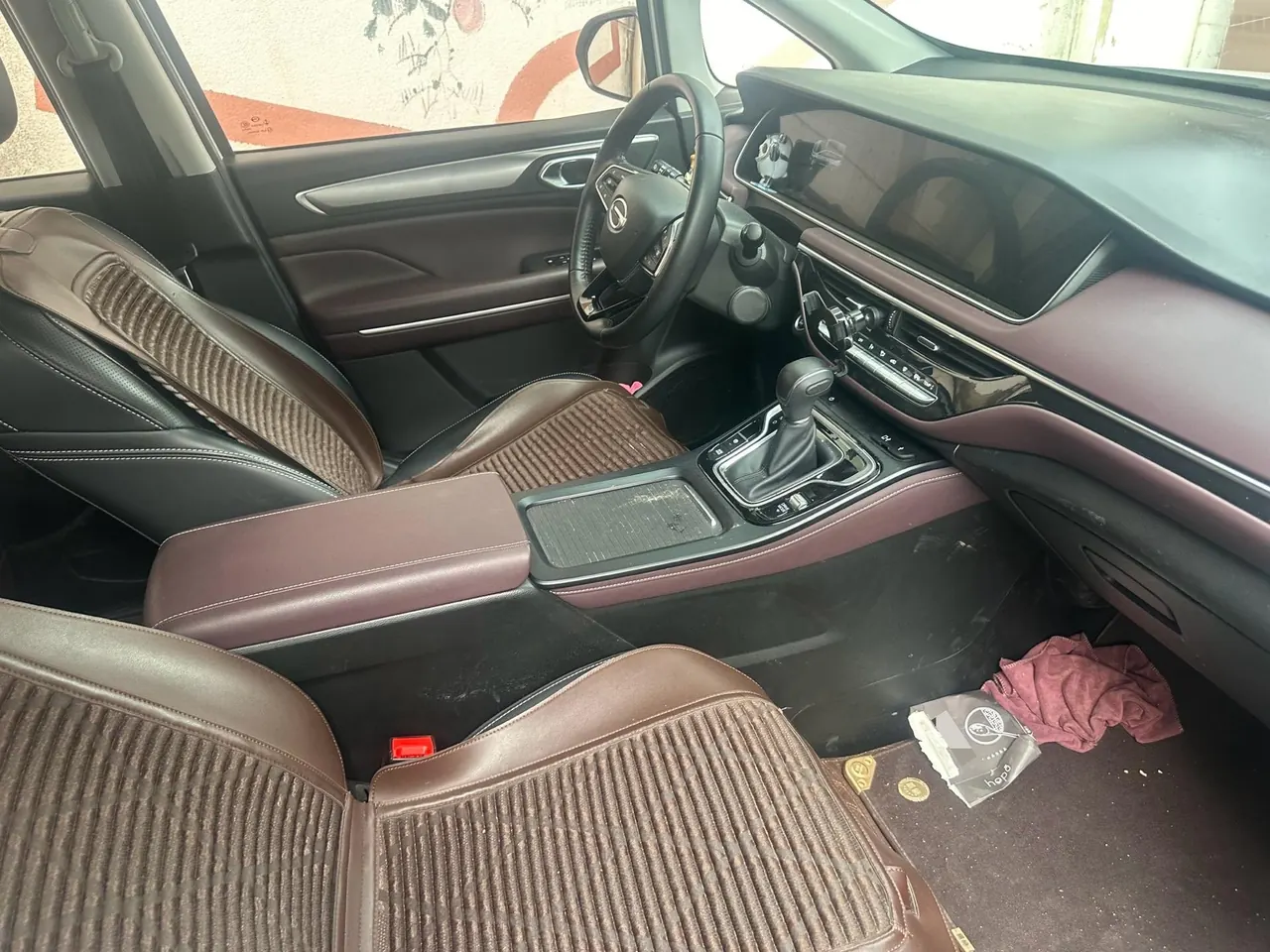 Chuanqi 2021 M6 1.5T 270T Deluxe Edition 7-seat Automatic Gear 5