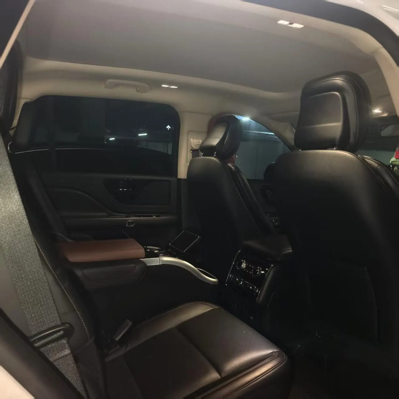 Lincoln 2021 Aviator 3.0T V6 4-wheel Drive Premium Edition Automatic Gear 4