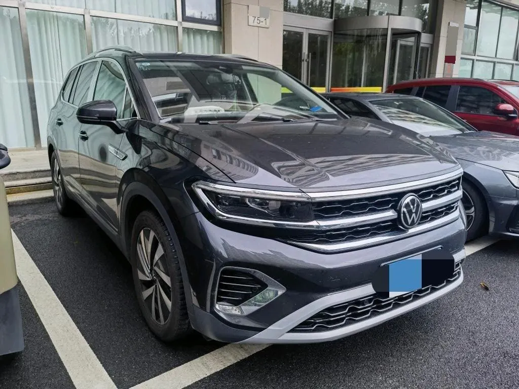 Volkswagen 2021 models of 2.0TSI 380TSI four-wheel drive luxury version of Pro automatic gear 3