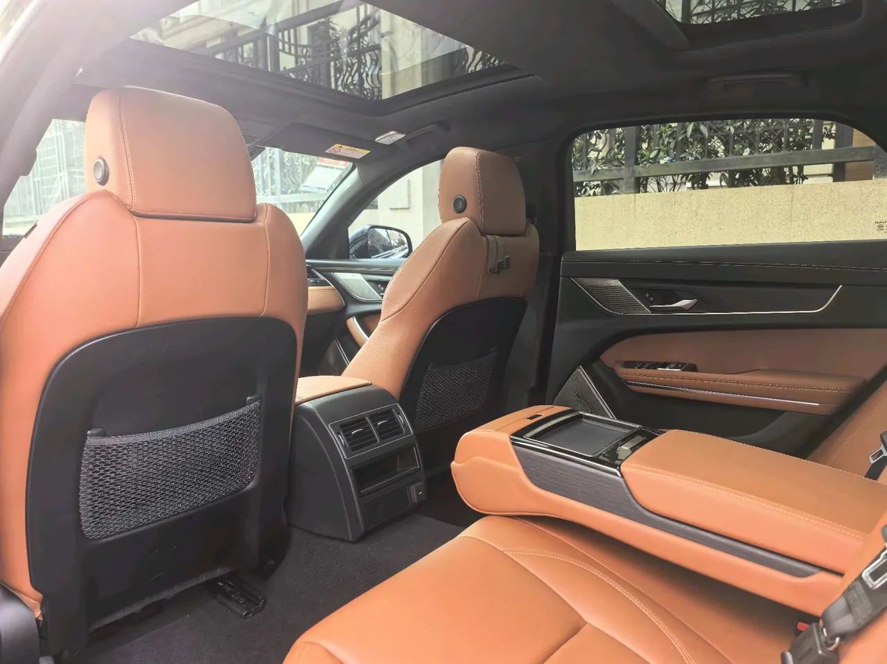Jaguar 2021 XFL 2.0T P250 4WD Obsidian Black Sports Edition Automatic Gear 9