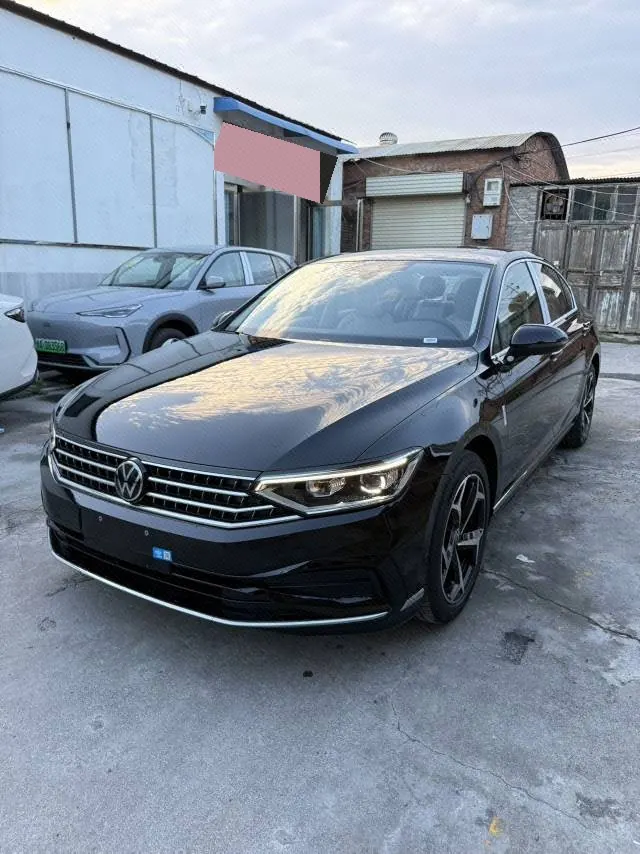 打开图片灯箱:Volkswagen 2026 Magotan 2.0TSI 380TSI 30 million selected luxury automatic gear
