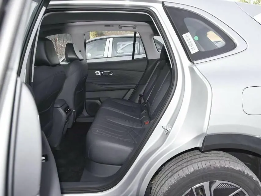 Geely Galaxy 2026 Starship 7 EM-i 1.5 130km Sailing Edition Automatic Gear 8