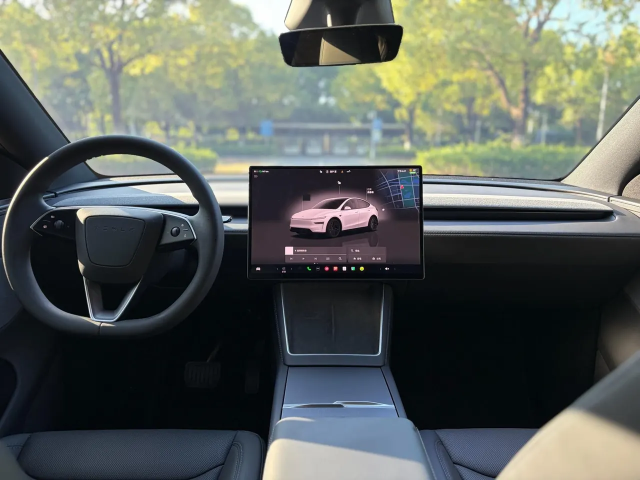 Tesla 2026 Model Y Rear-Wheel-Drive Automatic 6