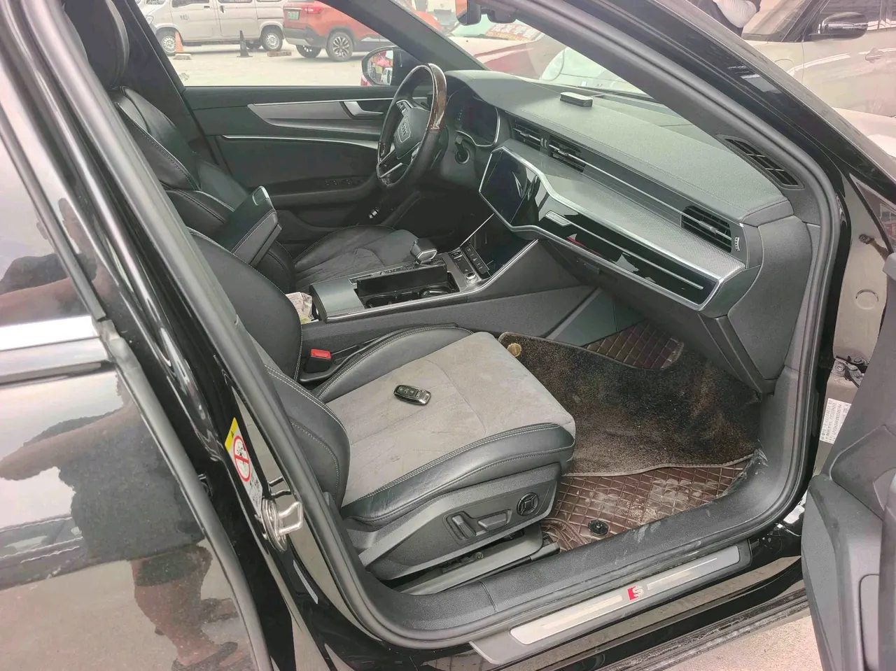 Audi 2022 A6L 2.0TFSI 45TFSI Selected Dynamic Automatic 3