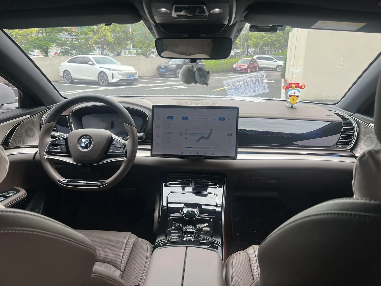 BYD 2022 Han DM-i 1.5T stepless 121KM noble automatic gear 5