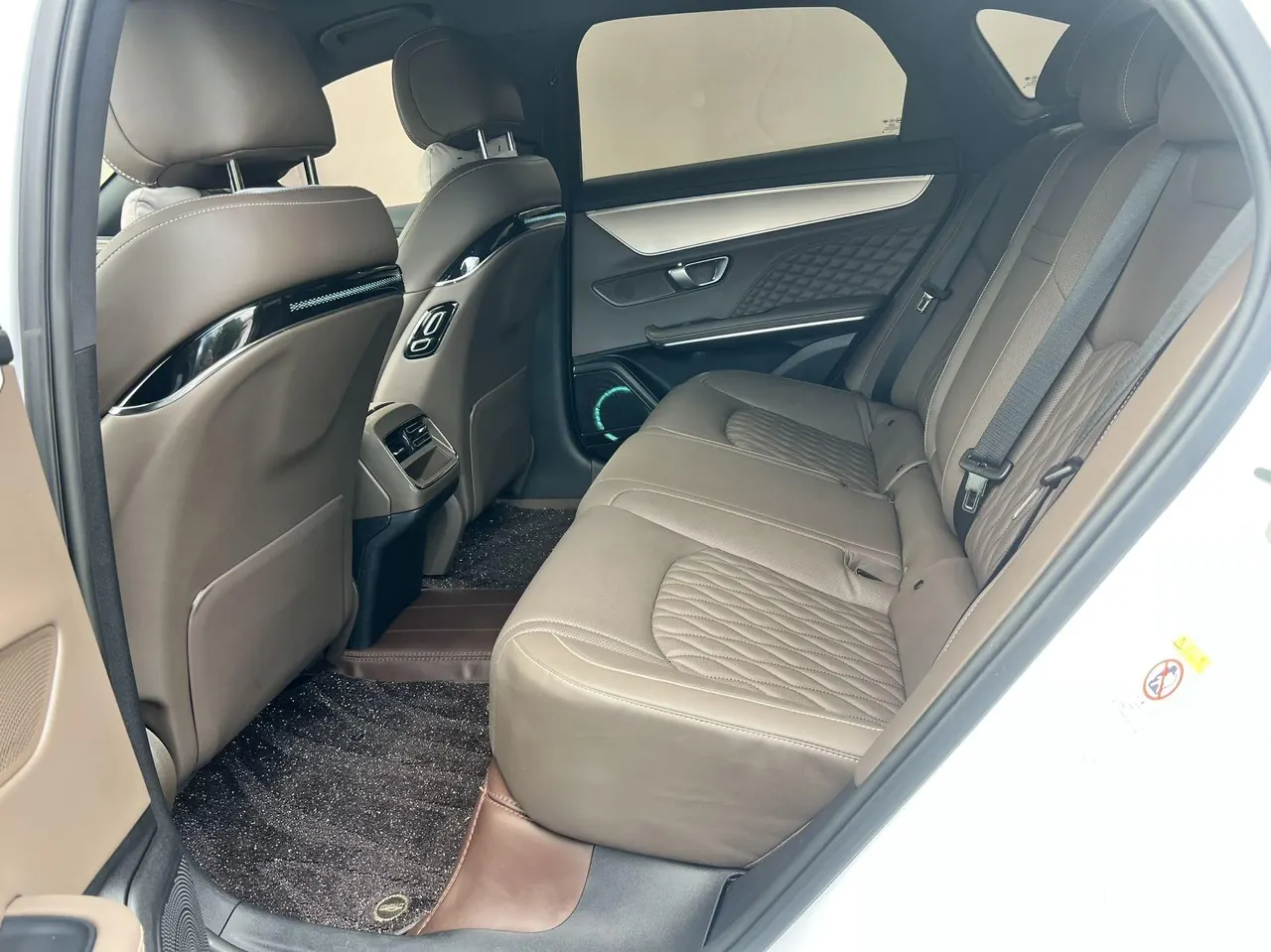 BYD 2022 Han DM-i 1.5T stepless 121KM noble automatic gear 6