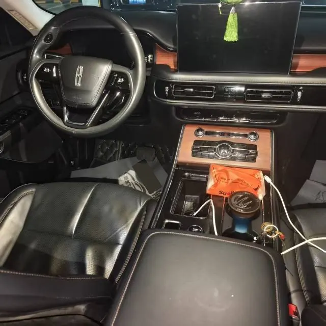 Lincoln 2020 Aviator 3.0T V6 4-wheel Drive Premium Edition Automatic Gear 3