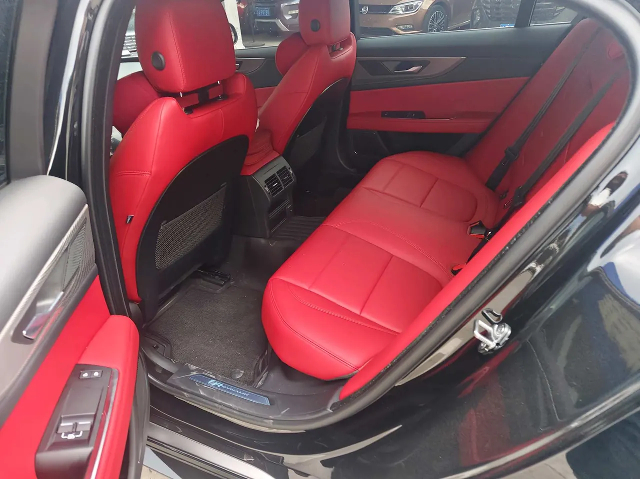 Jaguar 2022 XEL 2.0T 250PS R-DYNAMIC S Enterprising Sports Edition Automatic Gear 5
