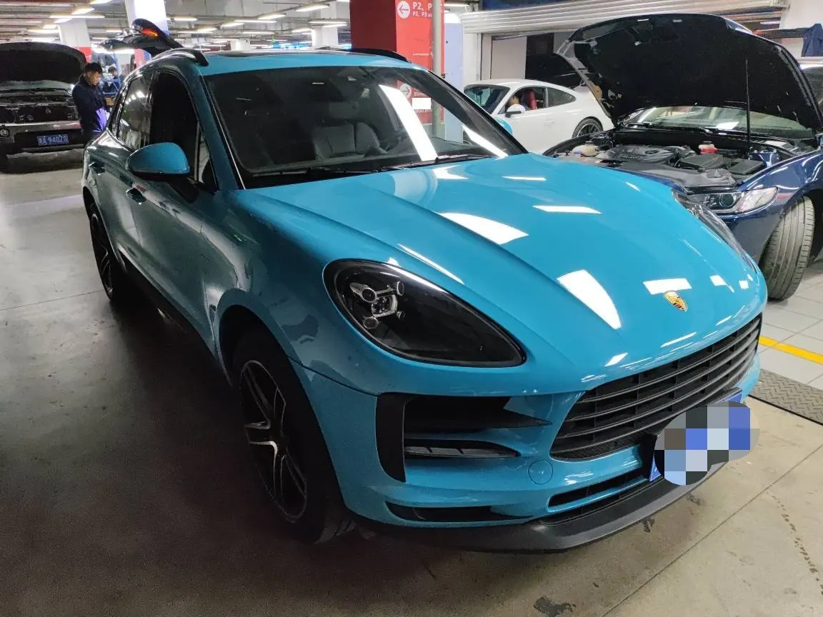 Porsche Macan (Imported) 2022 Macan 2.0T Automatic Gear 5