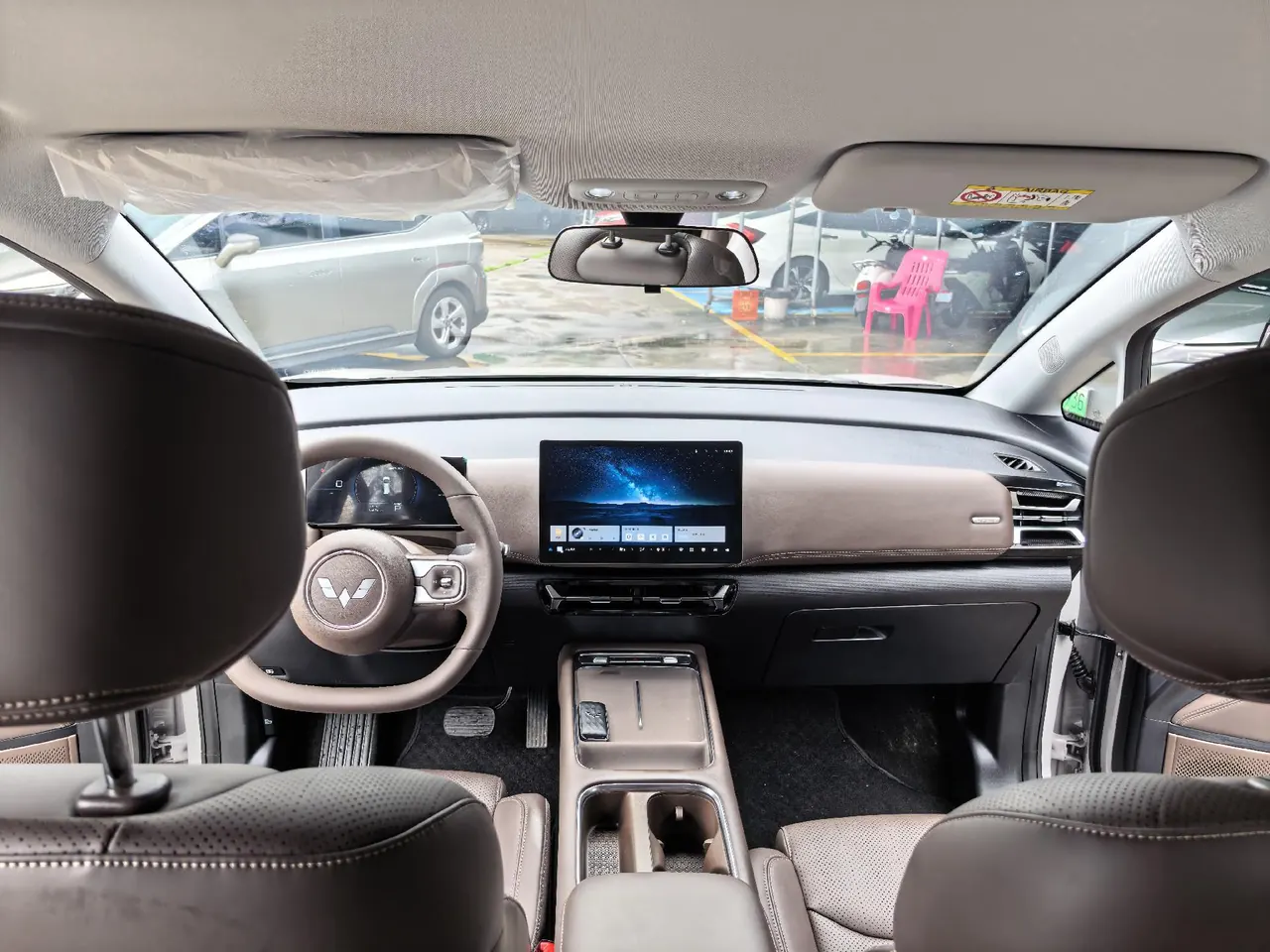 WuLing 2025 Starlight 730 500km Luxury Automatic Gear 5