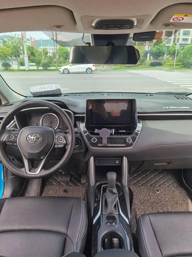 Toyota 2022 Front Landa 2.0 Stepless Luxury PLUS Edition Automatic Gear 11