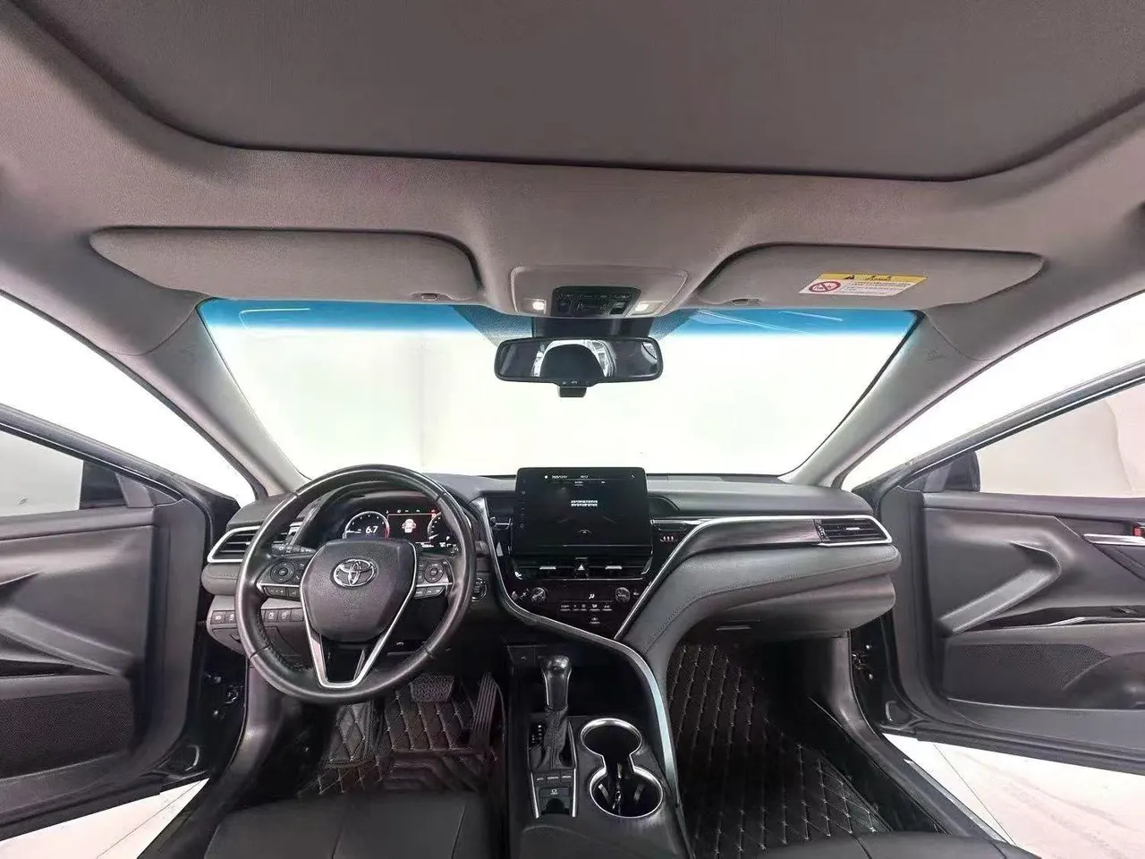 Toyota 2023 Camry 2.5G Deluxe Edition Automatic Gear 4