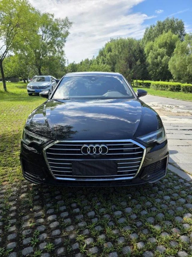 Audi 2023 A6L 2.0TFSI 45TFSI Quattro Selected Dynamic Automatic 2