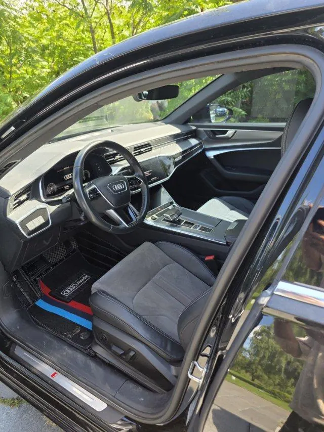 Audi 2023 A6L 2.0TFSI 45TFSI Quattro Selected Dynamic Automatic 4