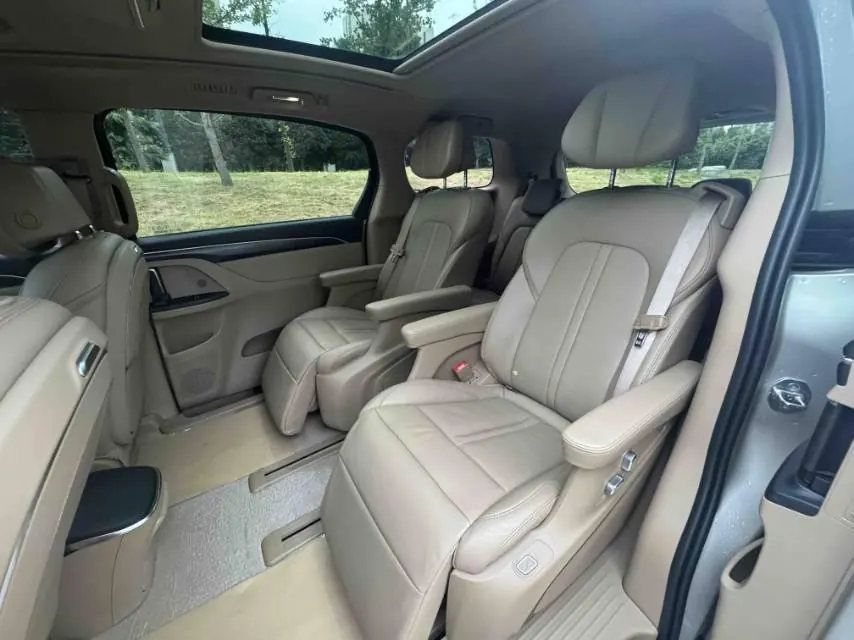 Buick 2020 GL8 ES Lu Zun 2.0T 653T Luxury Automatic Gear 2