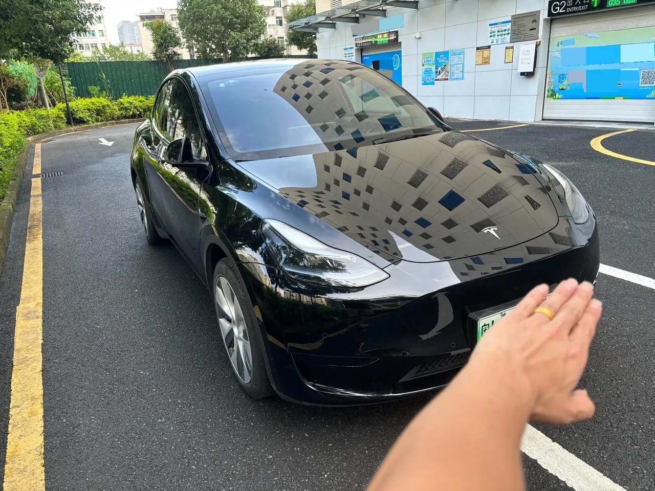 Tesla 2022 Model Y rear-wheel drive version (facelift) automatic gear 2