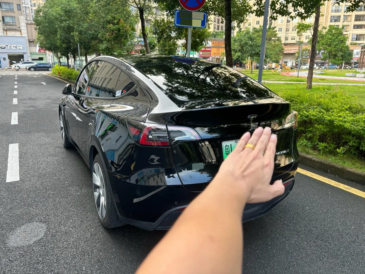 Tesla 2022 Model Y rear-wheel drive version (facelift) automatic gear 3