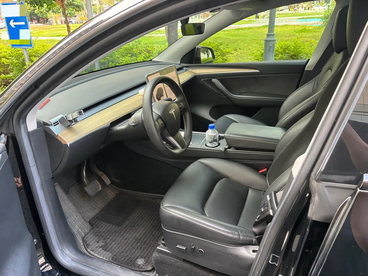 Tesla 2022 Model Y rear-wheel drive version (facelift) automatic gear 5