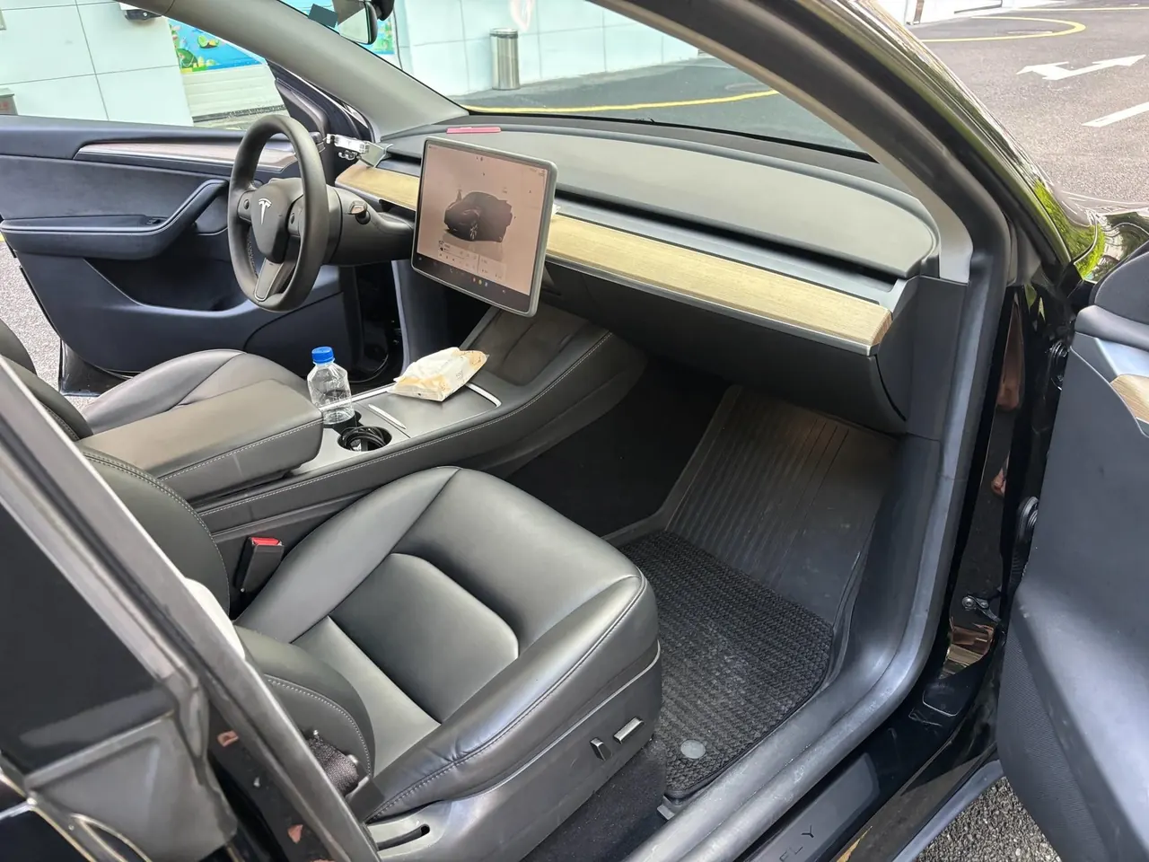 Tesla 2022 Model Y rear-wheel drive version (facelift) automatic gear 6