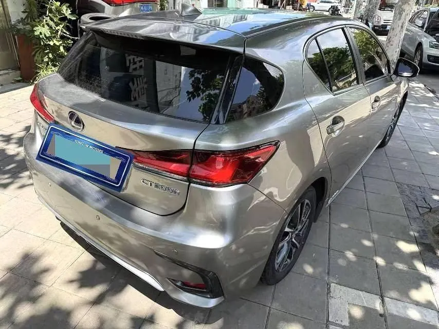 Lexus CT (Imported) 2020 CT200h 1.8 Stepless Comfort Edition Automatic Gear 2