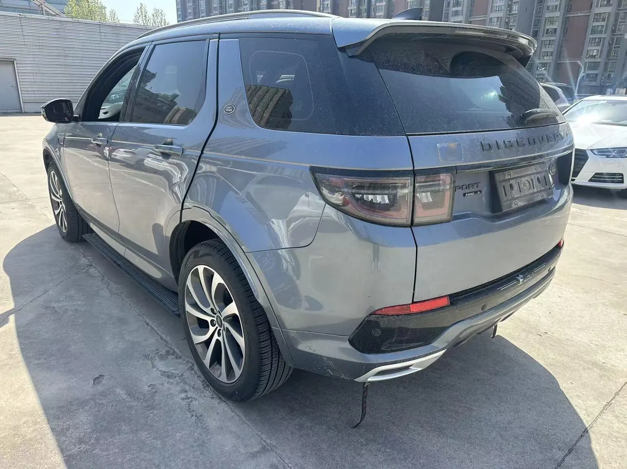 Land Rover 2020 Discovery Sports Edition 48V 2.0T 249PS R-Dynamic SE Performance Technology Edition 5-seat Automatic Gear 6