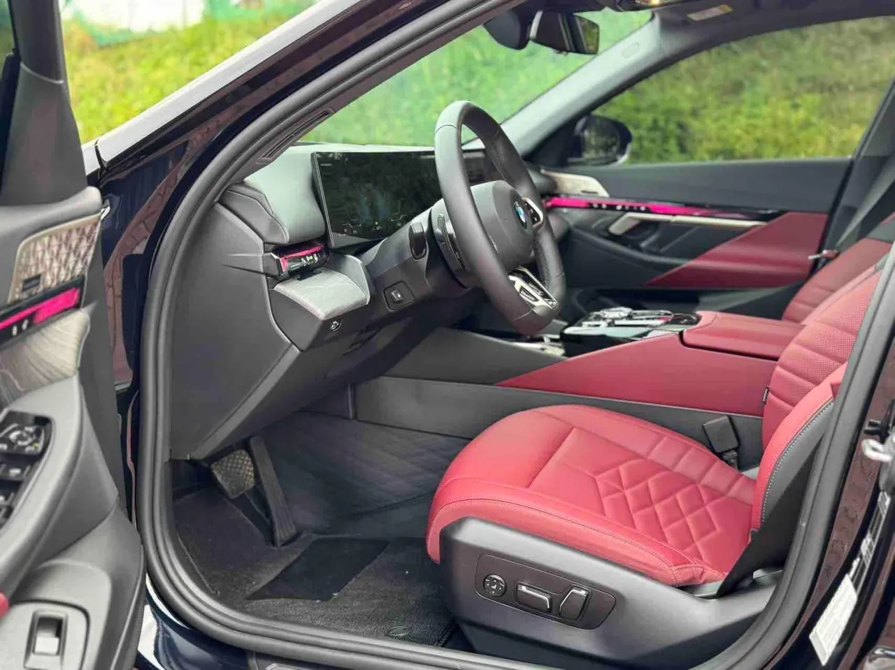BMW 5 series 2025 530Li 48V 2.0T exclusive m sports suit automatic gear 4