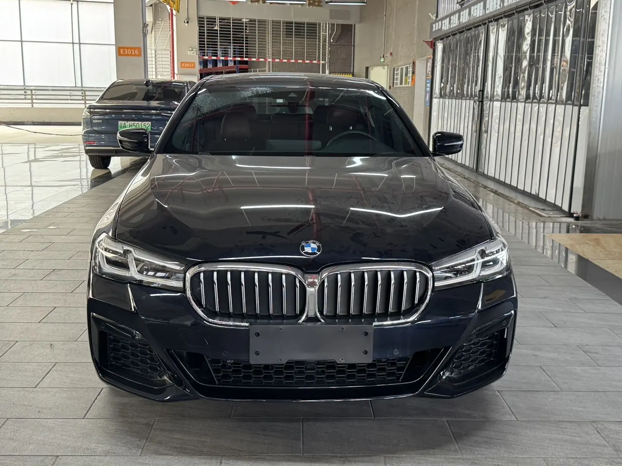 BMW 5 Series 2022 530Li 2.0T Leading M Sports Suit (Change 2) Automatic Gear 2