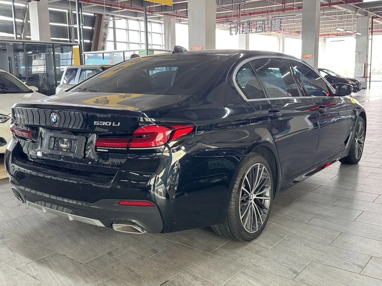 BMW 5 Series 2022 530Li 2.0T Leading M Sports Suit (Change 2) Automatic Gear 8