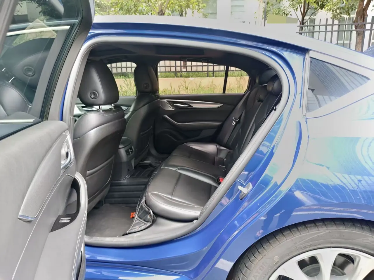 Cadillac 2020 CT5 2.0T 28T Luxury (Modified) Automatic Gear 3