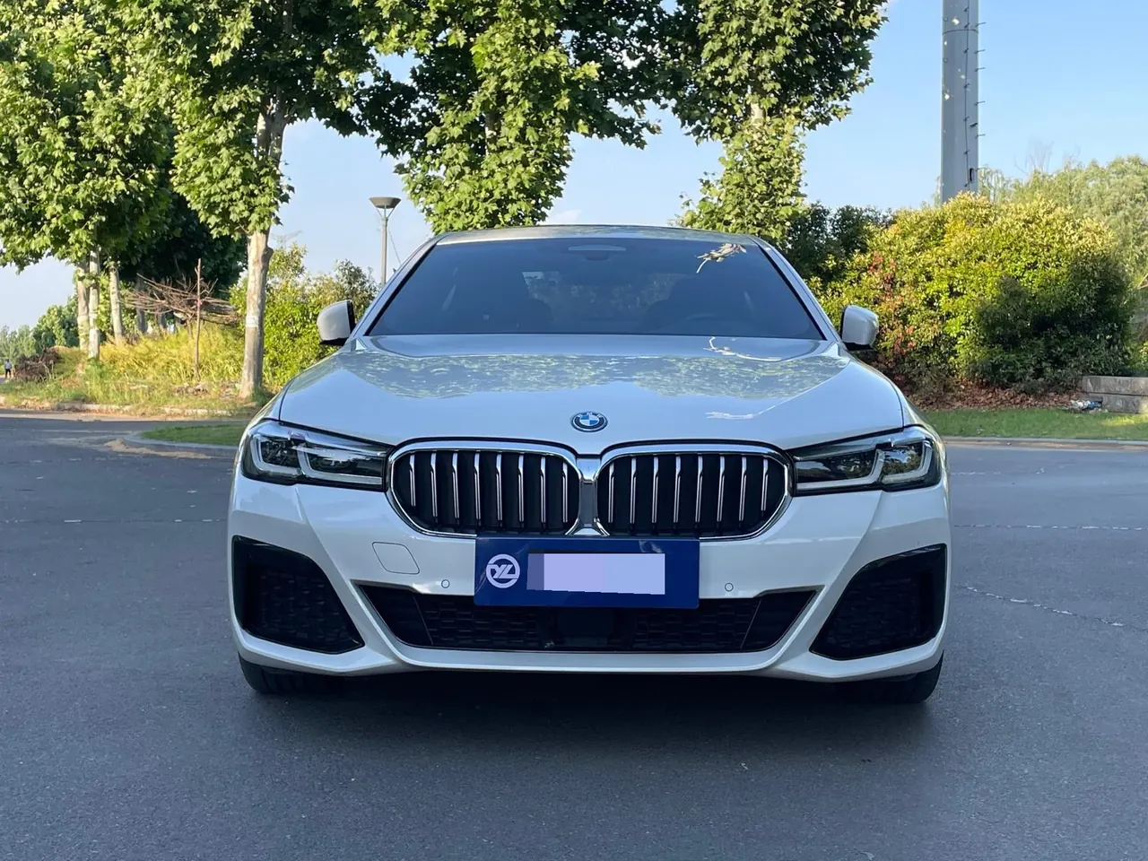 BMW 5 New Energy 2022 535Le 2.0T Pioneer Edition M Sports Suit (Change 3) Automatic Gear 2