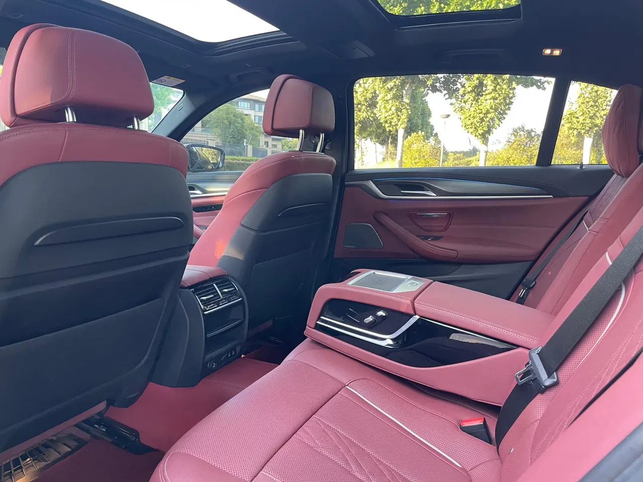 BMW 5 New Energy 2022 535Le 2.0T Pioneer Edition M Sports Suit (Change 3) Automatic Gear 6