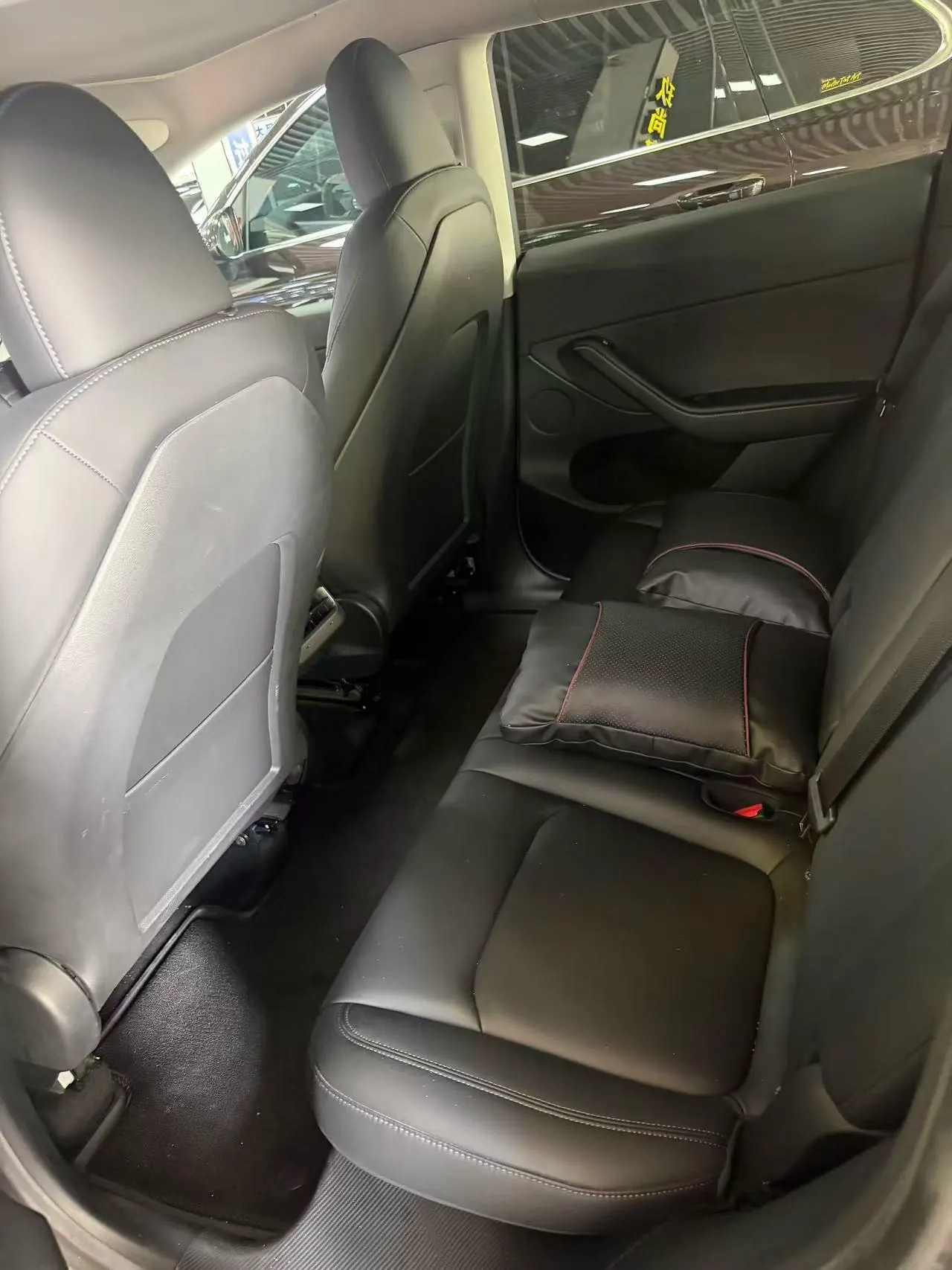 Tesla 2022 Model Y rear-wheel drive version automatic transmission 2