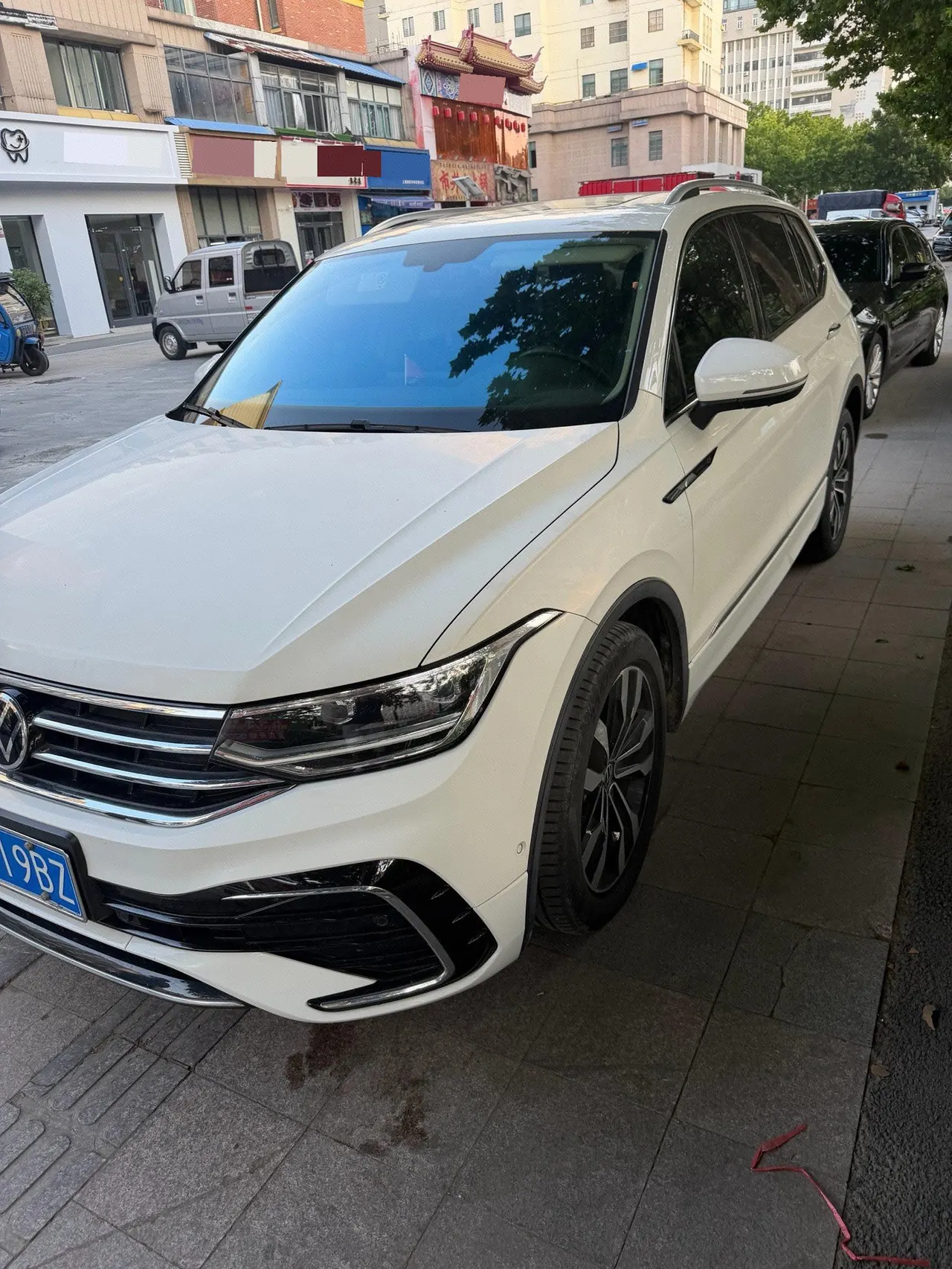 打开图片灯箱:Volkswagen 2022 Tiguan L R-Line 2.0TSI 330TSI Two-Drive R-Line Overdrive Automatic Gear
