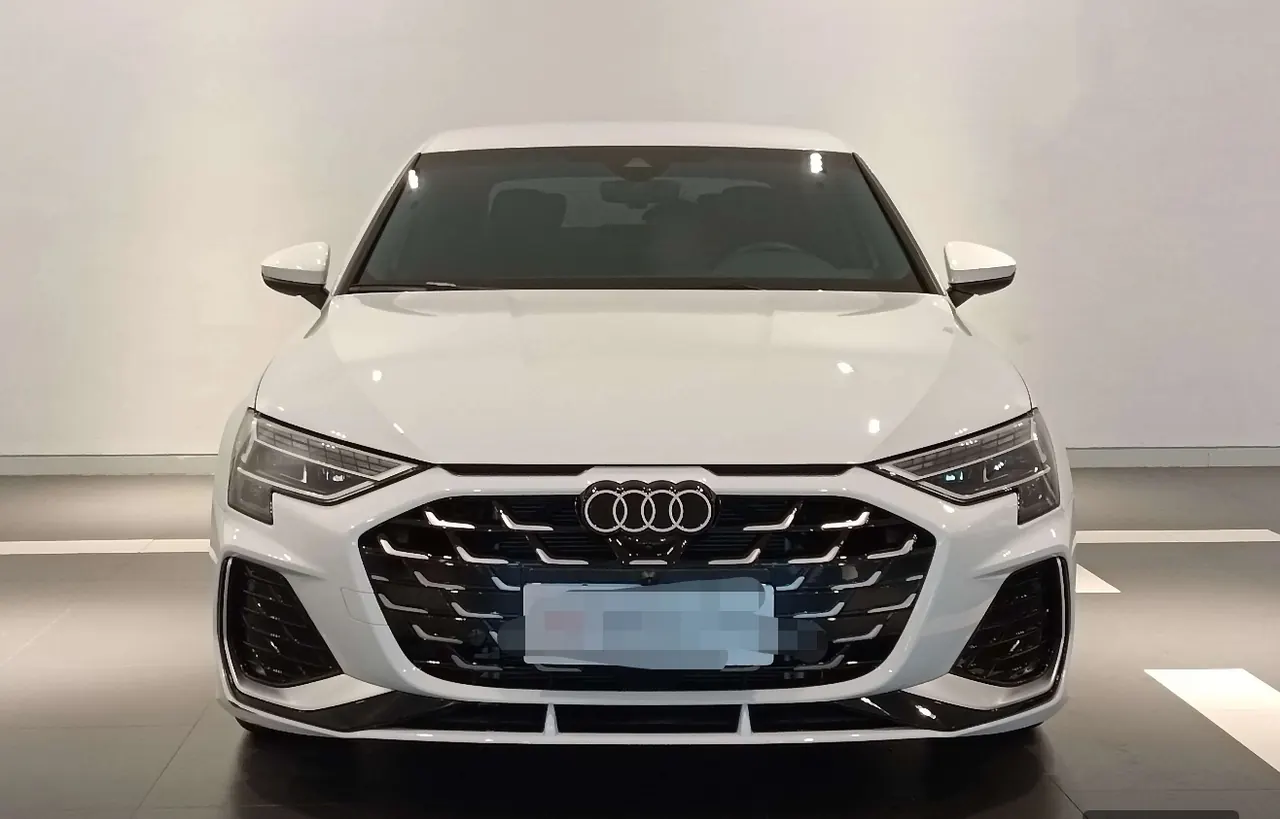 Audi 2025 A3L Limousine 1.5TFSI 35TFSI Flying Pleasant Automatic Gear 2