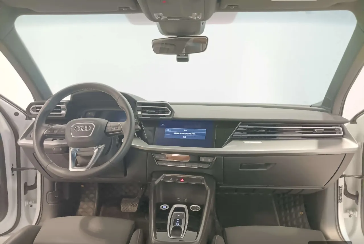 Audi 2025 A3L Limousine 1.5TFSI 35TFSI Flying Pleasant Automatic Gear 4