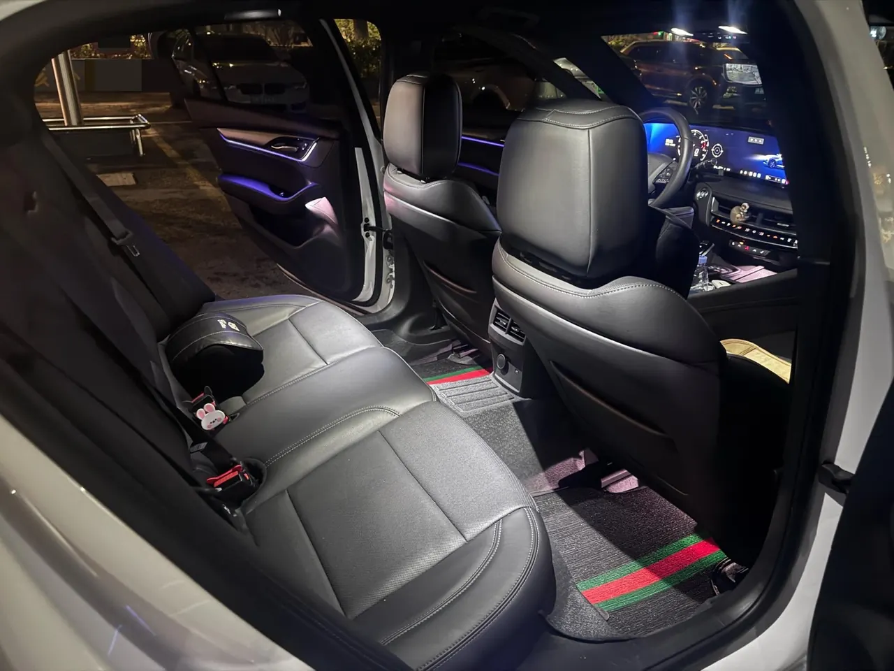 Cadillac 2023 CT5 2.0T 28T Luxury (Standard Edition) Automatic Gear 5
