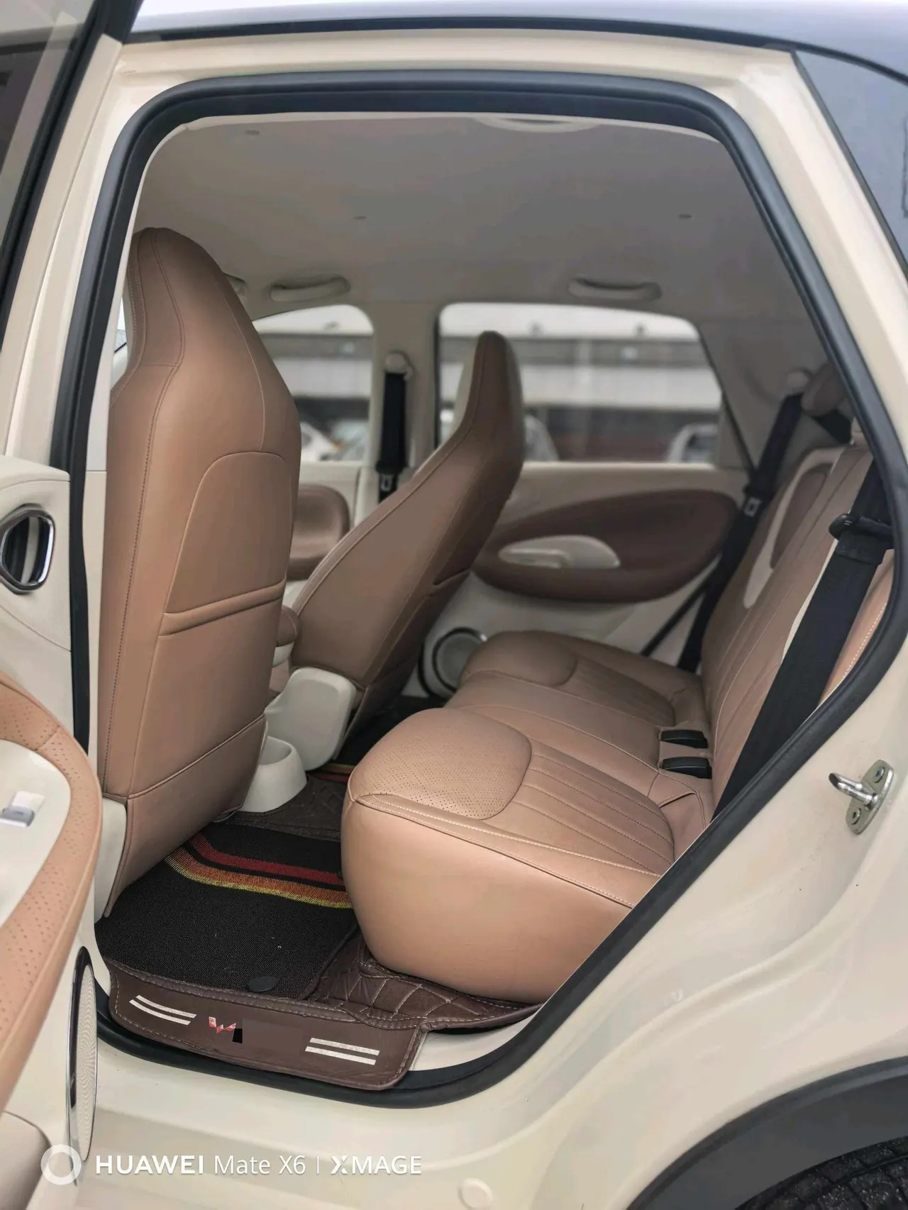 WuLing 2025 Plantronics 410km LingBox Exclusive Automatic Transmission 9