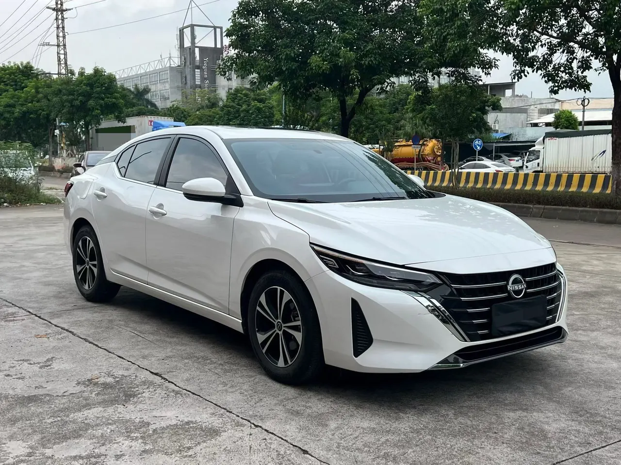 Nissan 2023 Sylphy 1.6 Stepless Pleasant Edition Automatic Gear 3