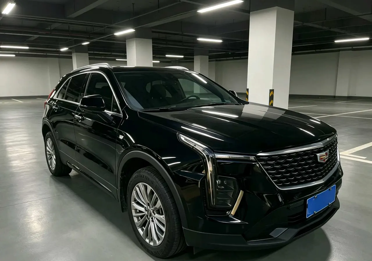 Cadillac 2025 XT4 48V 2.0T 28T Two-Drive Luxury Automatic Gear 3