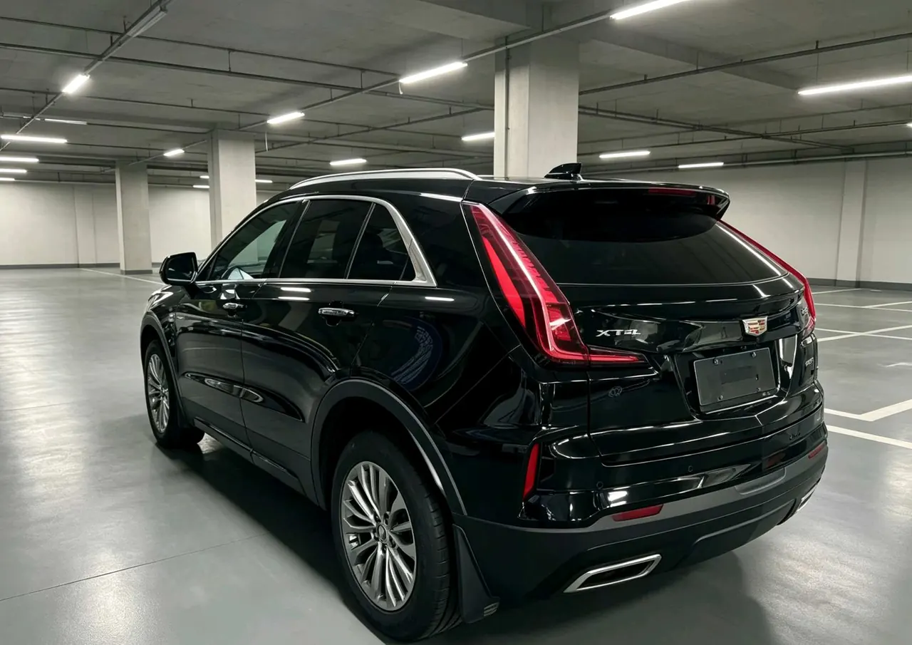 Cadillac 2025 XT4 48V 2.0T 28T Two-Drive Luxury Automatic Gear 4