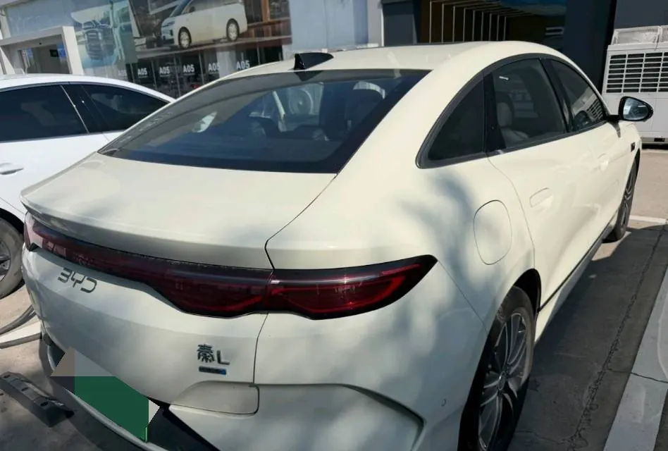 BYD 2025 Qin L EV 545KM cloud chariot type automatic gear 5
