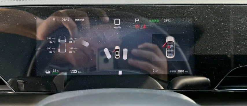 BYD 2025 Qin L EV 545KM cloud chariot type automatic gear 6