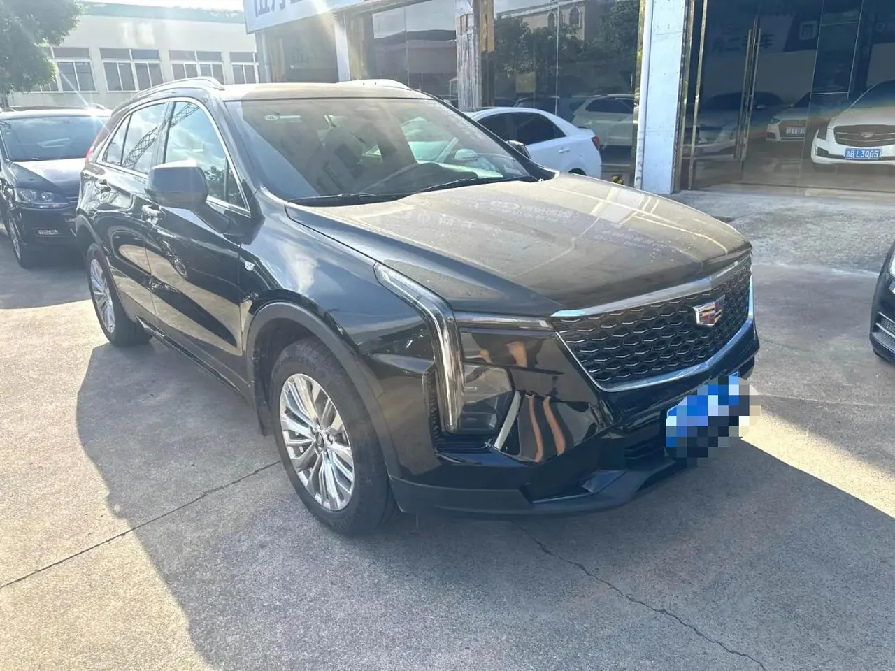 Cadillac 2024 XT4 48V 2.0T 28T Two-Drive Luxury Automatic Gear 2