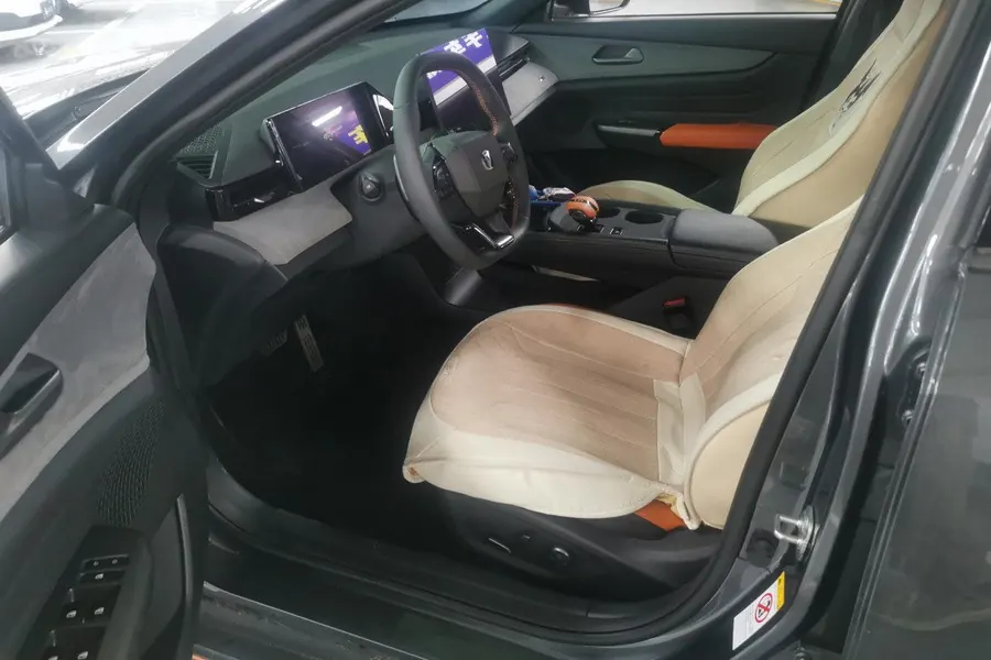 ChangAn 2025 UNI-V 2.0T Jin Qing type automatic gear 4