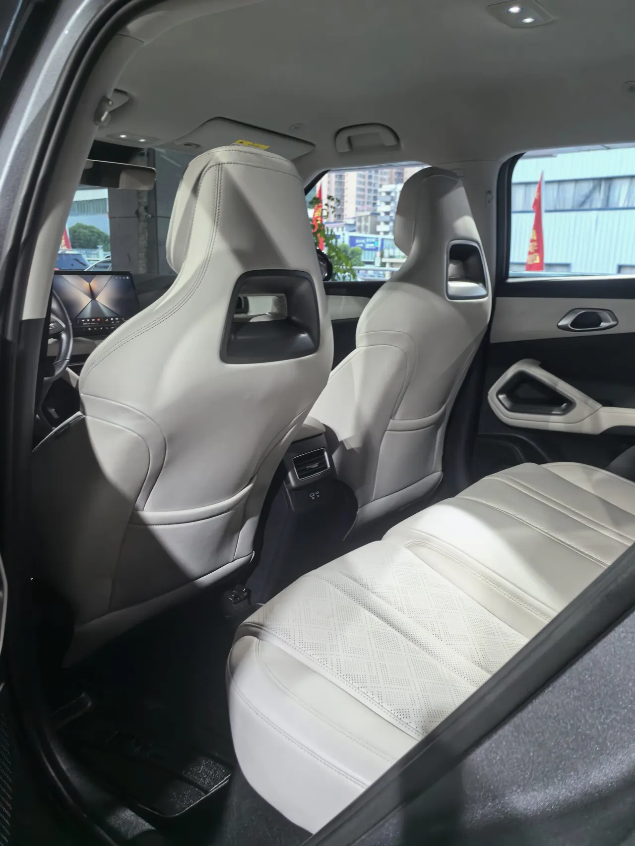 BYD 2025 Yuan UP Smart Driving 401KM Vital Automatic Gear 2